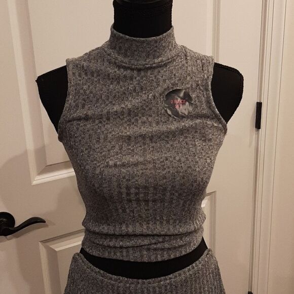 Gray Two Piece Sweater Pencil Skirt Set - Picture 2 of 12